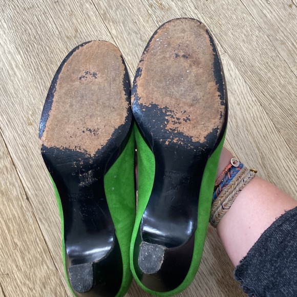 Marc Jacobs Suede Heels - Picture 2 of 7